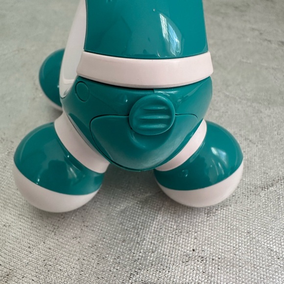 HoMedics Quad Mini Hand Held Vibrating Massager Green. - Picture 9 of 11